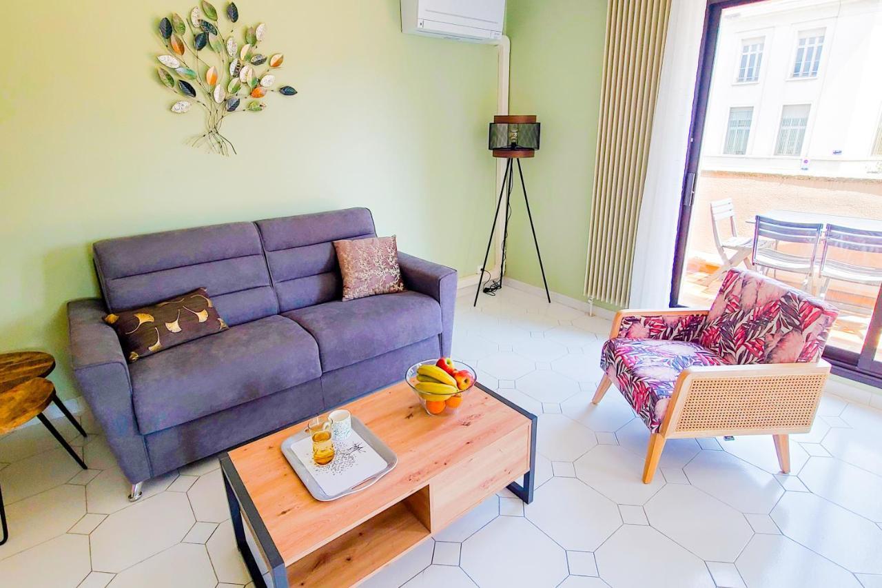 Regard Sur Les Remparts - Terrasse & Parking Apartment Avignon Bagian luar foto