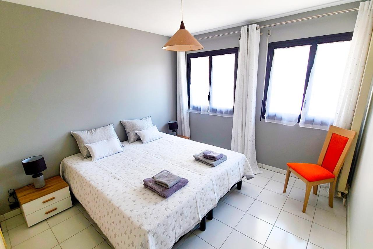 Regard Sur Les Remparts - Terrasse & Parking Apartment Avignon Bagian luar foto