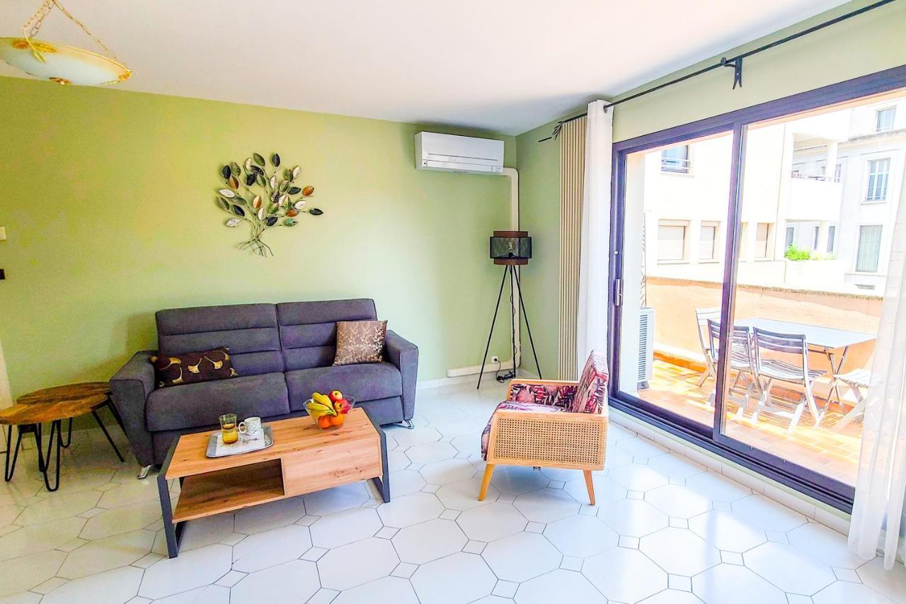 Regard Sur Les Remparts - Terrasse & Parking Apartment Avignon Bagian luar foto